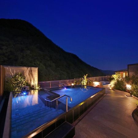 מלון ניקו Asaya מראה חיצוני תמונה The resort at night