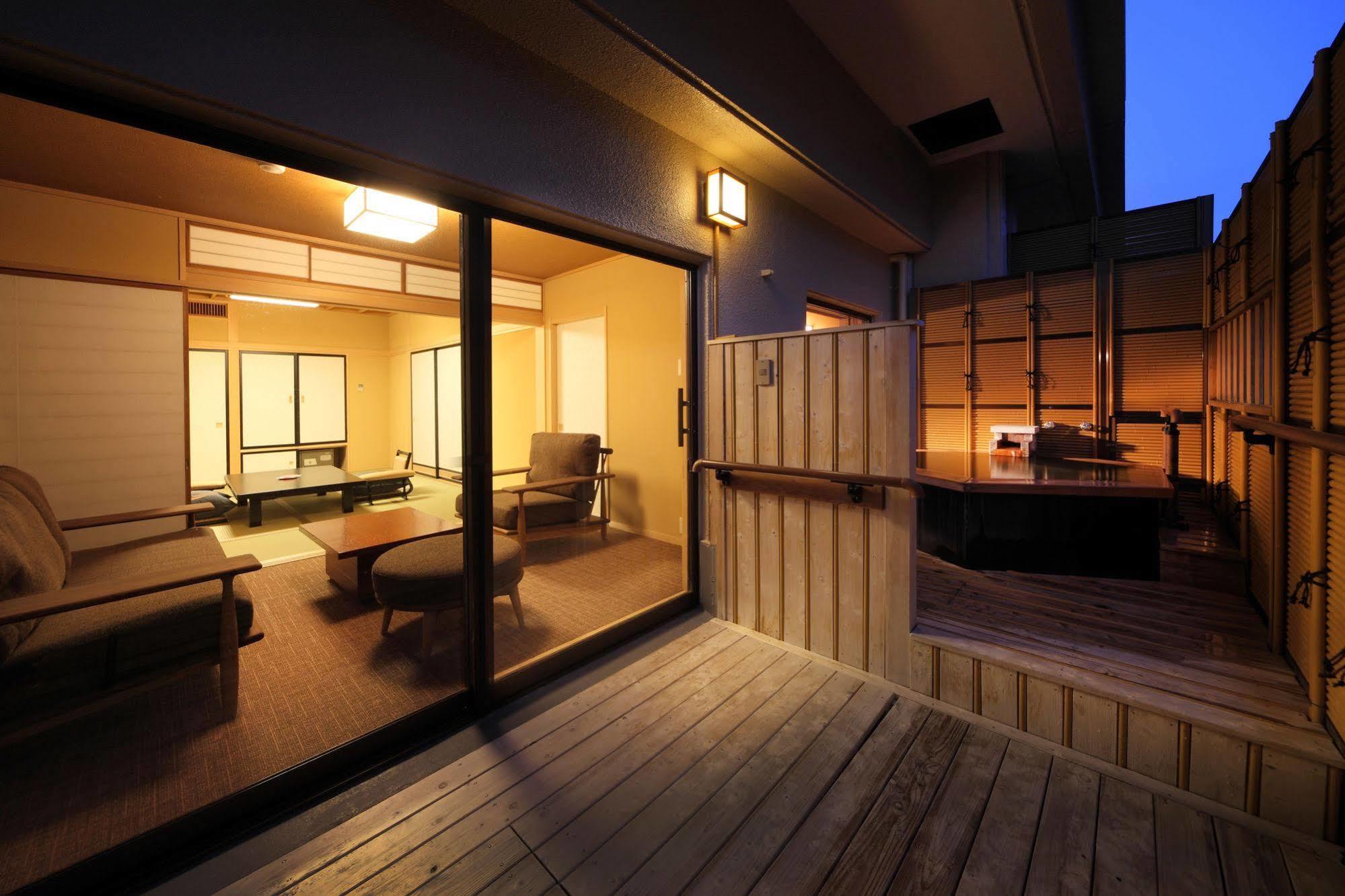 מלון ניקו Asaya מראה חיצוני תמונה A room at a ryokan