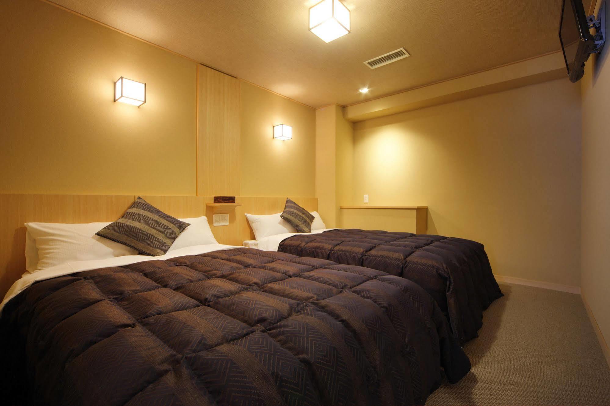 מלון ניקו Asaya מראה חיצוני תמונה A room at a Ryokan